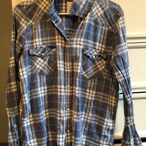 American Eagle women’s vintage flannel